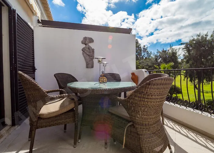 Pampas Altogolfe 2 Bedroom Apartment *